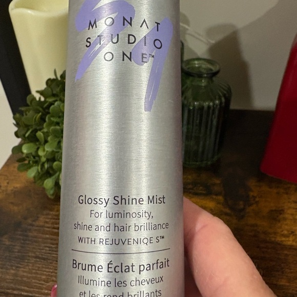 Monat Studio One Glossy Shine Mist - Silver - Picture 2 of 3